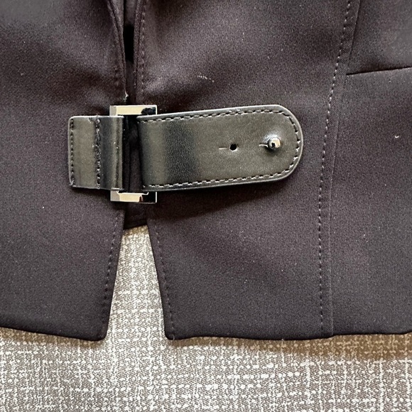 White House black market WHBM black cropped blazer size 0 - Picture 7 of 9